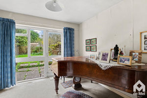 Photo 11- click for photo gallery